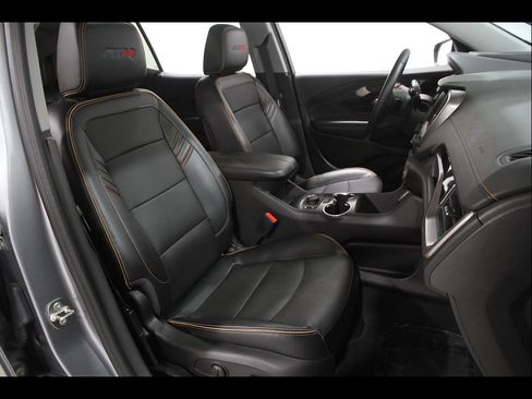Used 2024 GMC Terrain AT4 w/ Tech Package AWD/4WD image 16