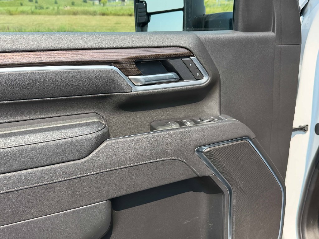 Used 2025 Chevrolet Silverado 2500 LT w/ Convenience Package AWD/4WD image 27