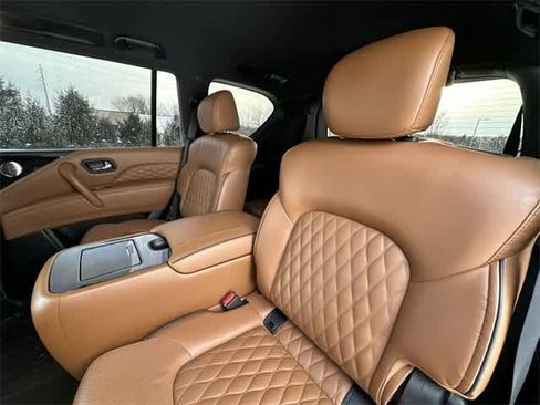 Used 2024 INFINITI QX80 Sensory w/ Cargo Package image 18