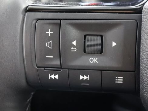 Used 2025 Nissan Rogue SL w/ SL Premium Package AWD/4WD image 11
