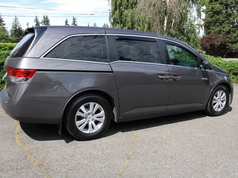 Used 2015 Honda Odyssey EX image 3