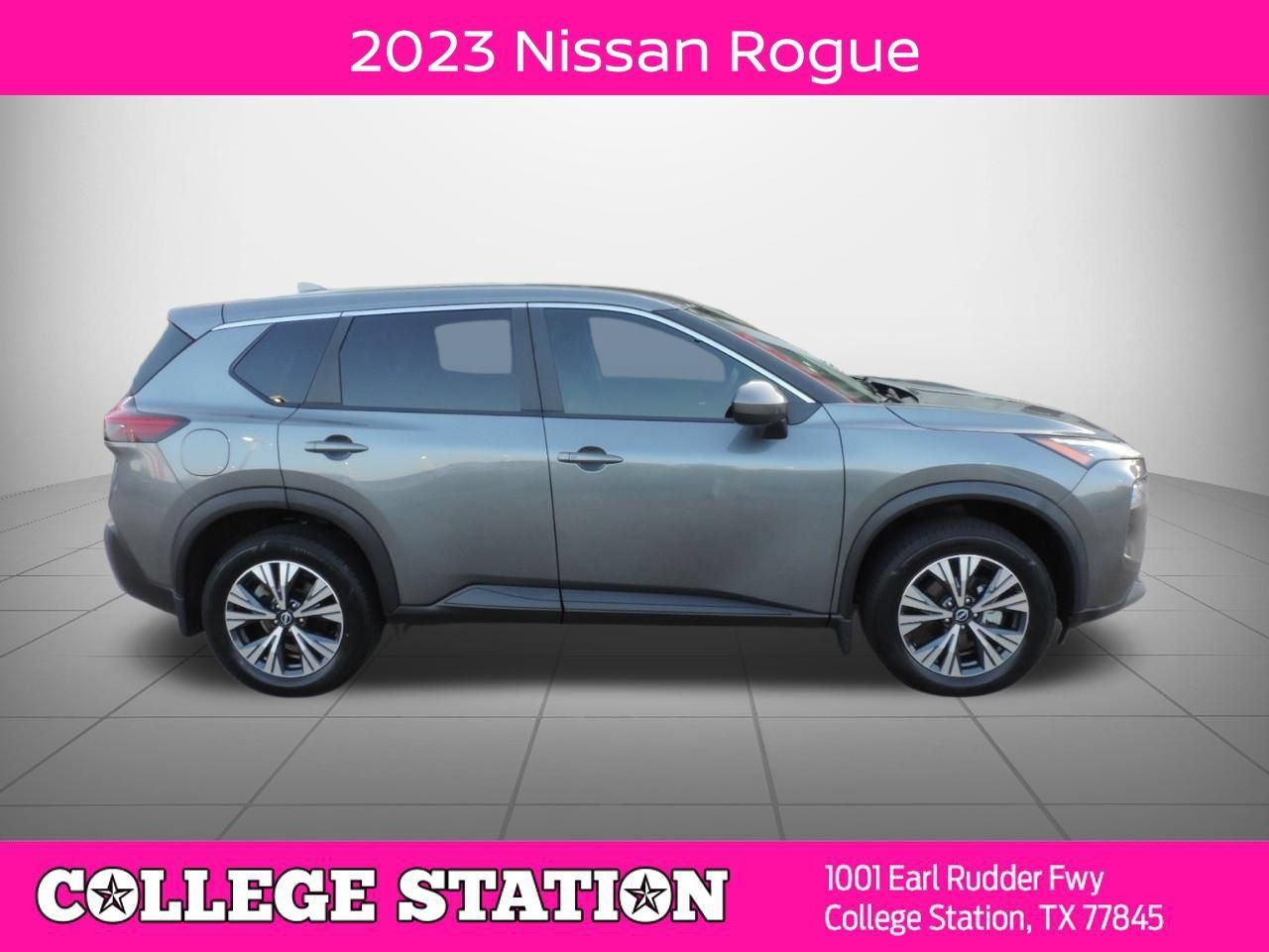 Used 2023 Nissan Rogue SV FWD image 2