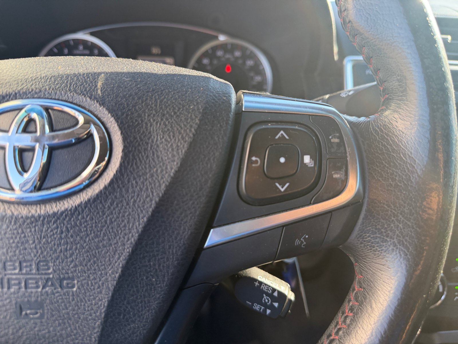 Used 2017 Toyota Camry SE FWD image 18