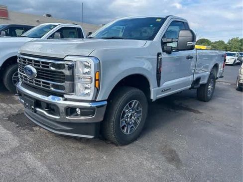 New 2025 Ford F250 XLT w/ 360-Degree Camera Package image 3