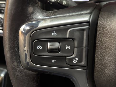 Used 2021 Chevrolet Silverado 2500 LT w/ Convenience Package image 22