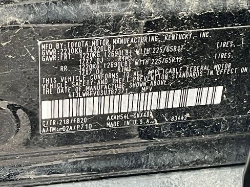 Used 2025 Toyota RAV4 LE image 29