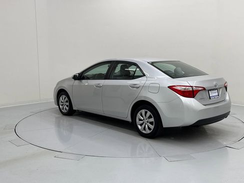 Used 2015 Toyota Corolla LE image 4