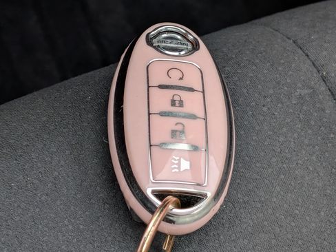 Used 2017 Nissan Murano SV w/ Premium Plus Package FWD image 32