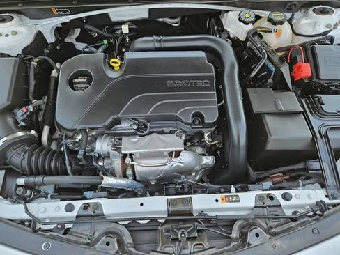 Used 2025 Chevrolet Malibu LT FWD image 31