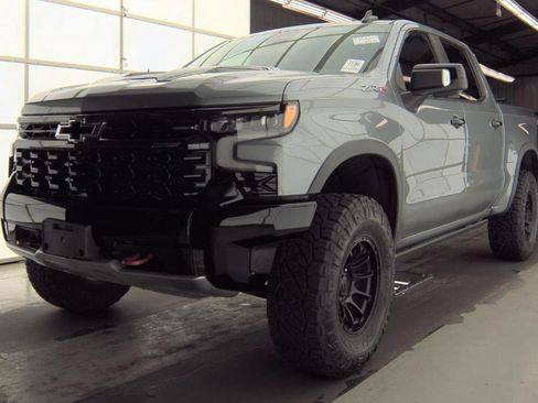 Used 2023 Chevrolet Silverado 1500 ZR2 w/ Technology Package image 1
