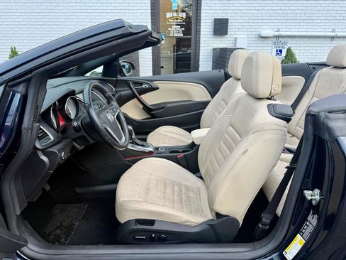 Used 2018 Buick Cascada Premium FWD image 28