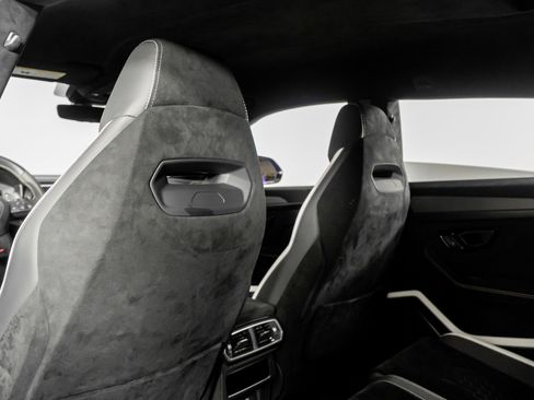 Used 2024 Lamborghini Urus Performante image 40