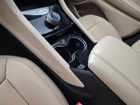 Used 2022 Jeep Grand Cherokee L Limited w/ Luxury Tech Group II image 26