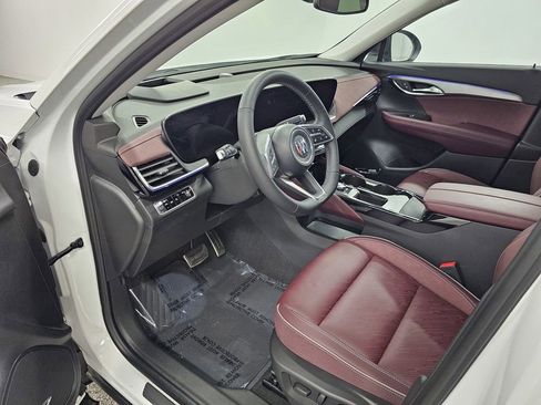 Used 2025 Buick Envision Sport Touring image 13