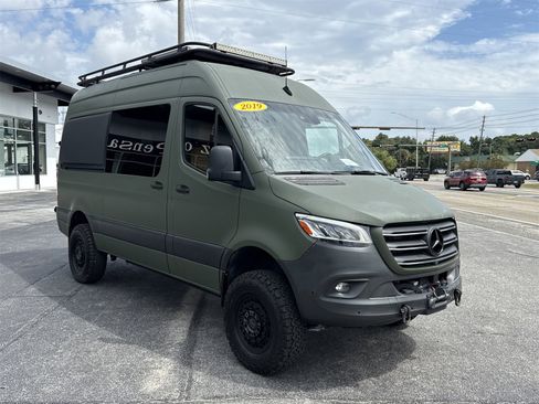 Used 2019 Mercedes-Benz Sprinter 2500 image 7