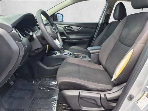 Used 2017 Nissan Rogue Sport S w/ S Appearance Package FWD image 12
