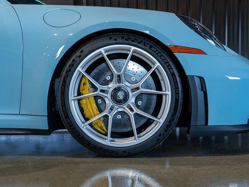 Used 2026 Porsche 911 GT3 RWD image 36