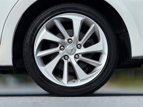 Used 2017 Acura ILX FWD image 19