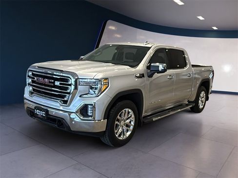 Used 2022 GMC Sierra 1500 SLT w/ SLT Premium Plus Package image 3