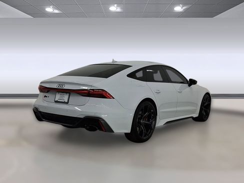 Used 2025 Audi RS 7 Performance image 9