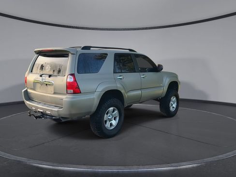 Used 2006 Toyota 4Runner SR5 RWD image 8