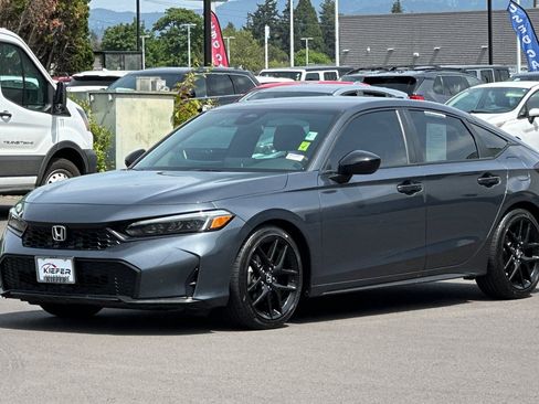 Used 2025 Honda Civic Sport image 6