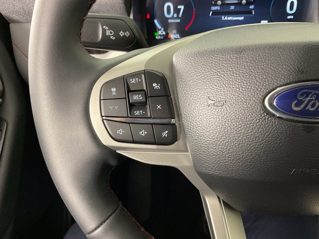 New 2027 Ford Explorer Active RWD image 25
