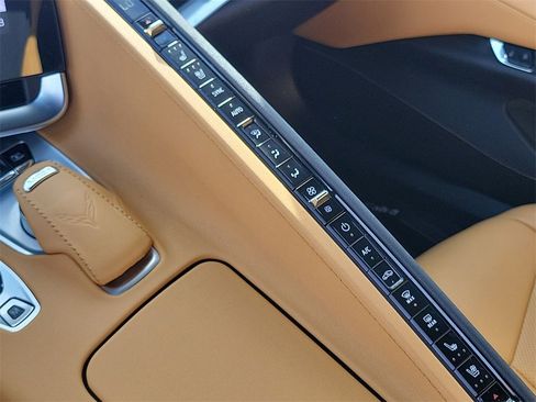 Certified 2022 Chevrolet Corvette Stingray Preferred Cpe w/ Z51 Performance Package image 31