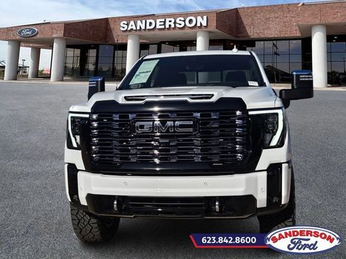 Used 2025 GMC Sierra 2500 Denali Ultimate w/ Max Trailering Package image 8