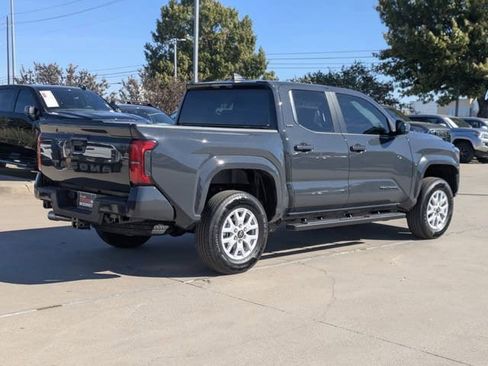 New 2025 Toyota Tacoma SR5 image 5