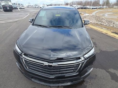 Used 2022 Chevrolet Traverse LT image 18