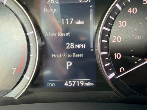 Used 2022 Lexus RX 350 AWD w/ Luxury Package image 16