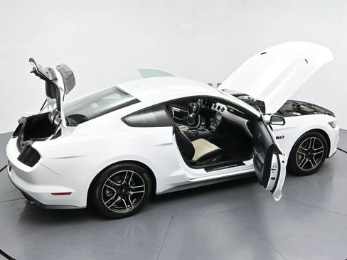 Used 2015 Ford Mustang GT Premium w/ Equipment Group 401A RWD image 40