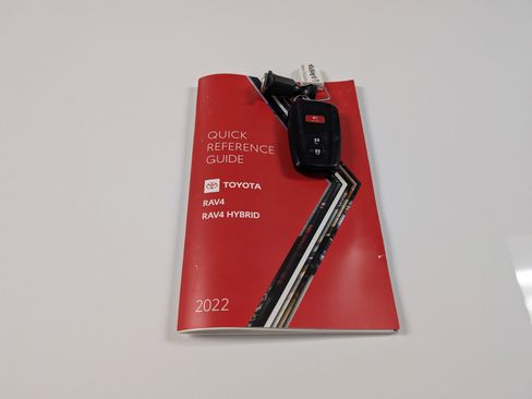 Used 2022 Toyota RAV4 XLE image 6