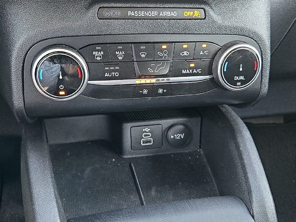 Used 2025 Ford Escape Active AWD/4WD image 18
