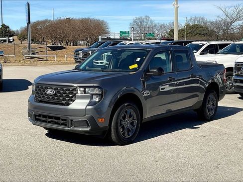 Used 2026 Ford Maverick XLT w/ Equipment Group 301A image 3