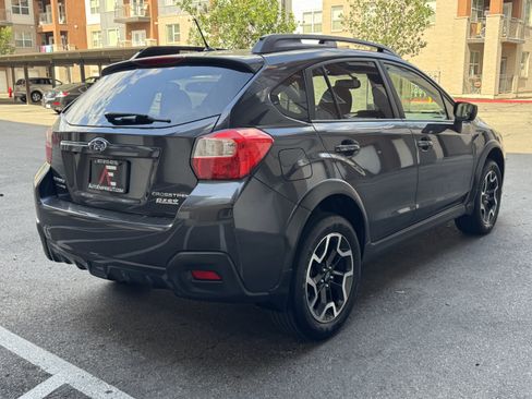Used 2016 Subaru Crosstrek 2.0i Premium w/ Moonroof Package AWD/4WD image 5
