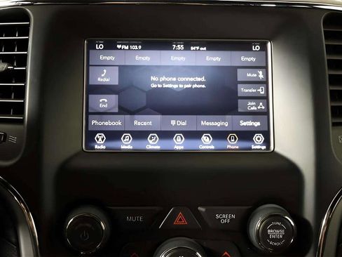 Used 2021 Jeep Grand Cherokee Laredo image 9