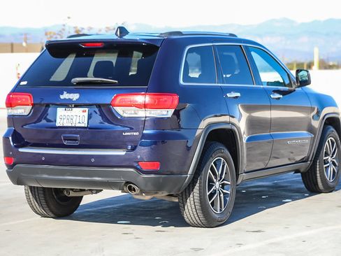 Used 2017 Jeep Grand Cherokee Limited image 5