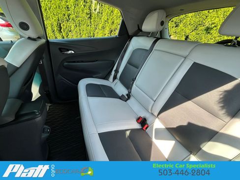 Used 2017 Chevrolet Bolt Premier w/ Driver Confidence II Package FWD image 26