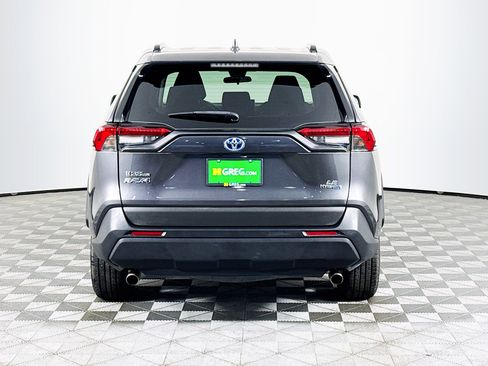 Used 2022 Toyota RAV4 LE AWD/4WD image 8