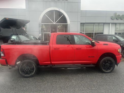 Used 2024 RAM 2500 Big Horn w/ Night Edition image 3