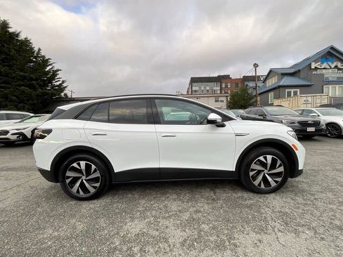 Used 2023 Volkswagen ID.4 Pro image 9