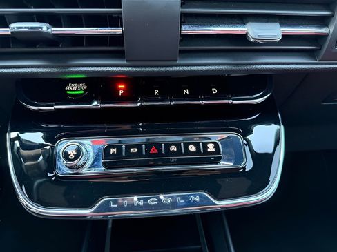 Used 2023 Lincoln Corsair Reserve image 23