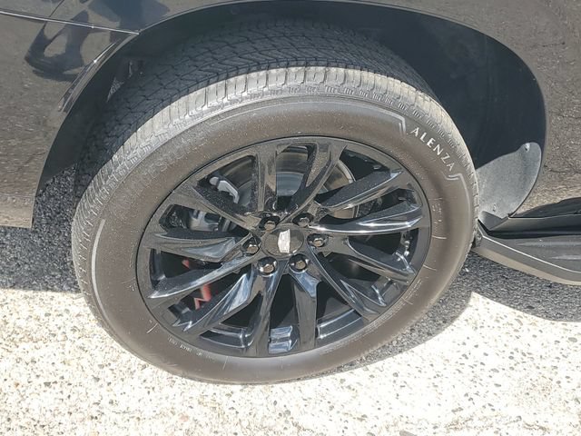 Used 2025 Cadillac Escalade ESV Premium Luxury AWD/4WD image 6