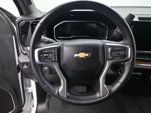 Used 2024 Chevrolet Silverado 2500 LT w/ Convenience Package AWD/4WD image 17