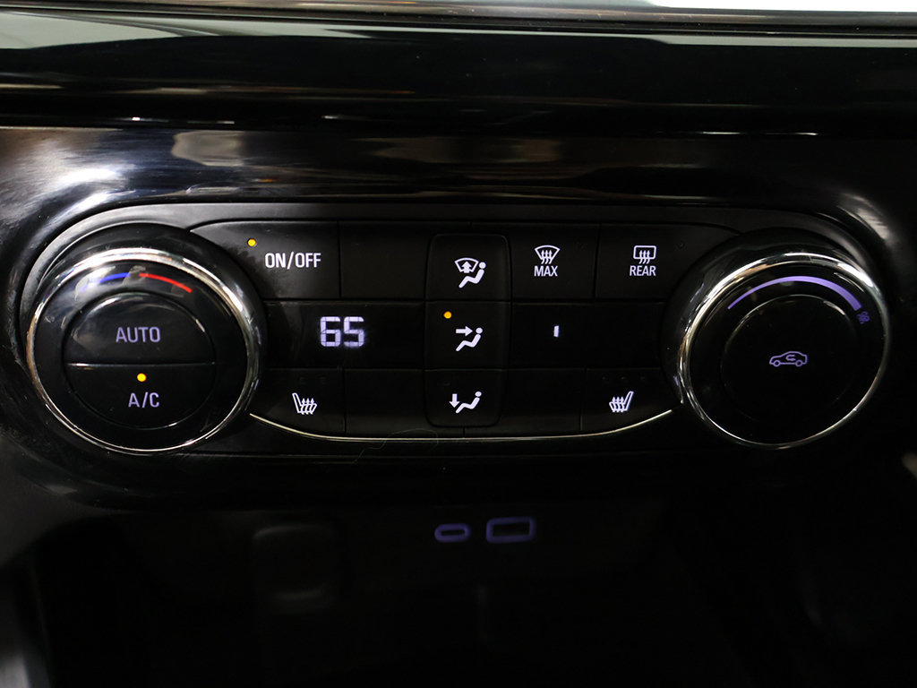 Used 2024 Chevrolet Trax RS w/ Driver Confidence Package FWD image 48