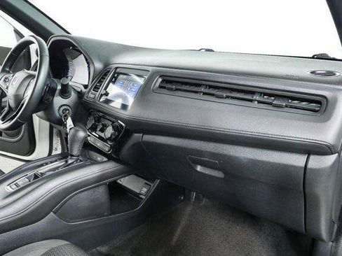 Used 2020 Honda HR-V Sport image 30