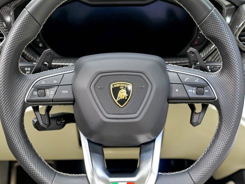 Used 2020 Lamborghini Urus AWD/4WD image 80