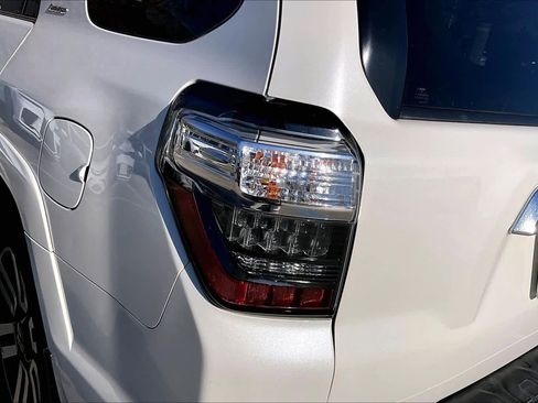 Used 2018 Toyota 4Runner Limited image 25